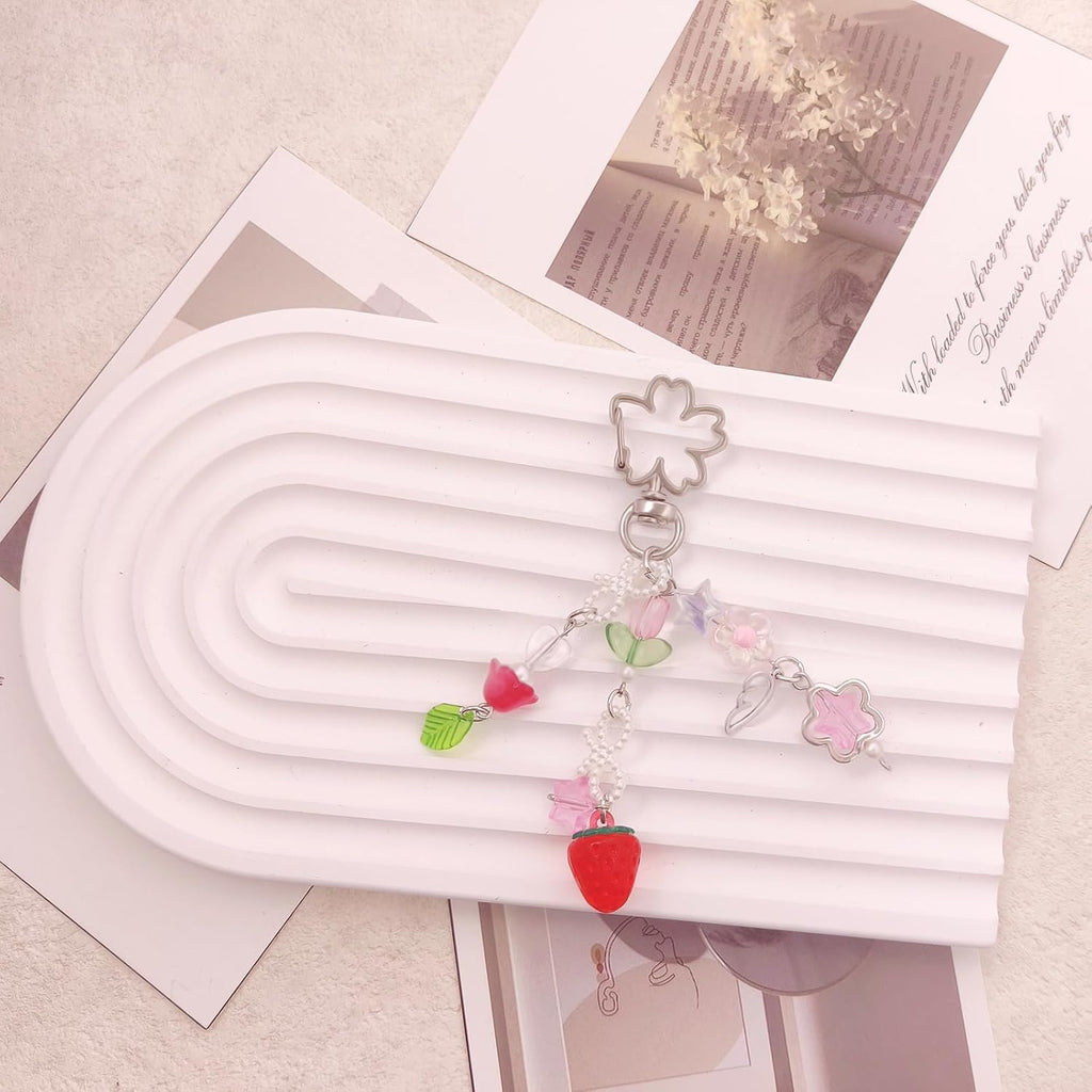 AGEN KGEN Aesthetic Y2K keychains Cute Butterfly Star Strawberry Bear Guitar Keychains Charms for Women Bag Purse Gifts