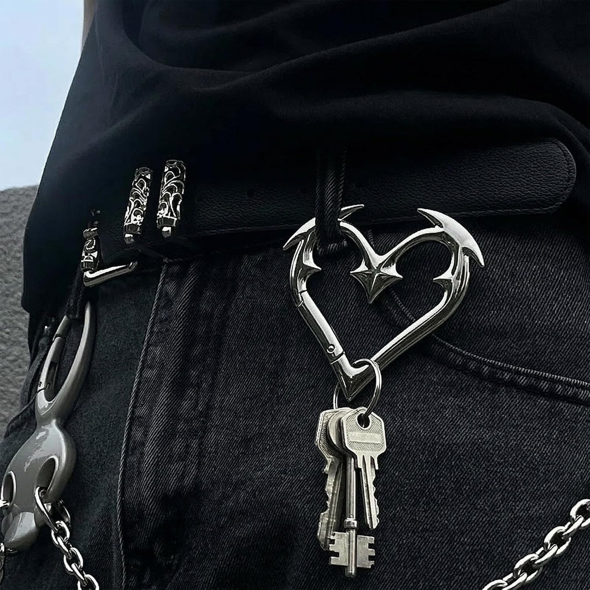 Angyape Y2K Heart Carabiner Keychain Cute Star Carabiner Clip for Keys Cool Key Ring Purse Bag Charms Goth Accessories Gifts
